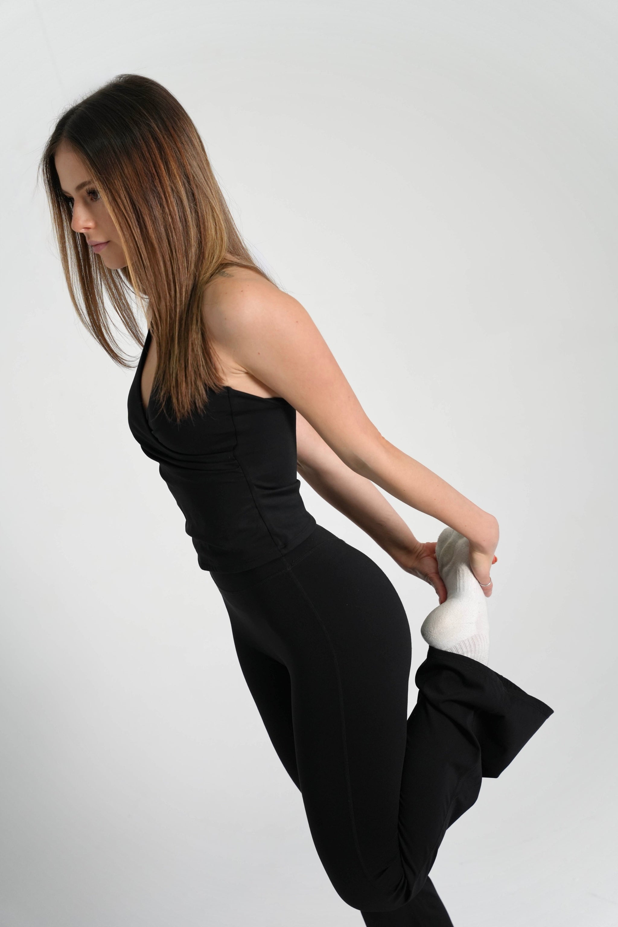 top basico con relleno sujeción alta deportivo negro